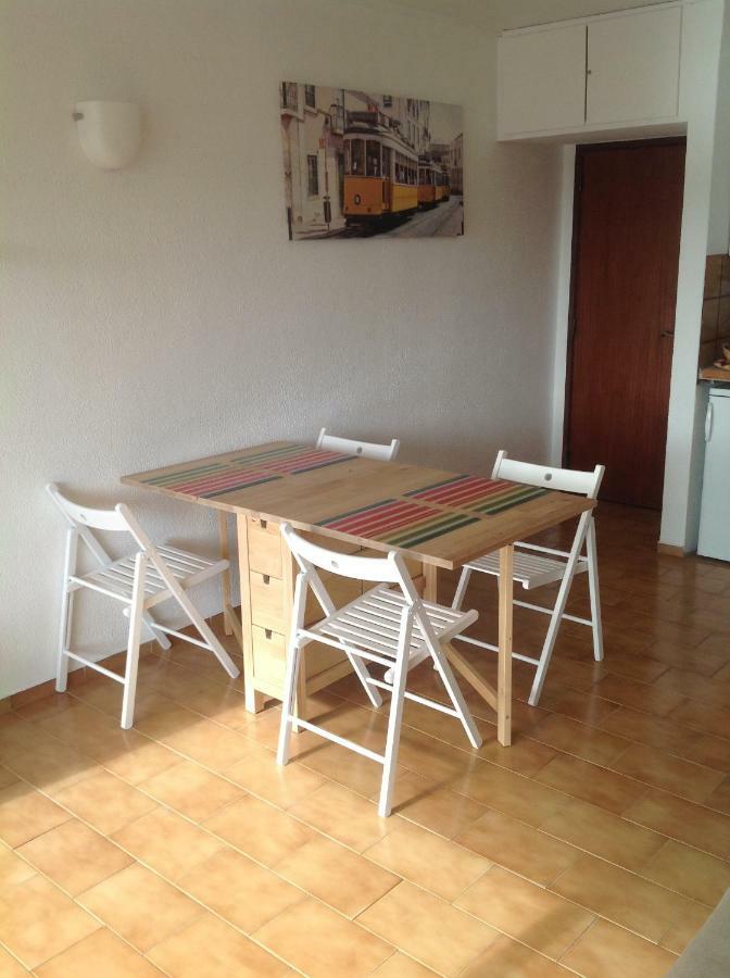 Beach Apartment... T1 With Swimming Pool Кошта-да-Капаріка Екстер'єр фото